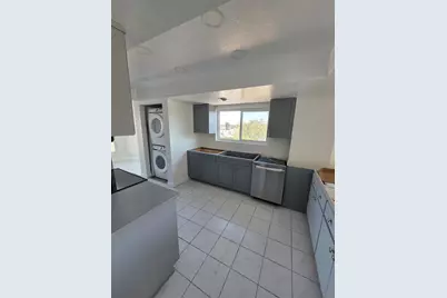 650 Island Way #408, Clearwater Beach, FL 33767 - Photo 4