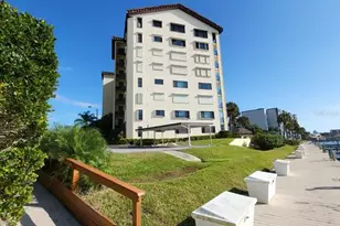 650 Island Way, Clearwater Beach, FL 33767 - Photo 16