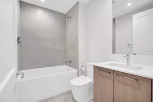 275 1st Ave S, Saint Petersburg, FL 33701 - Photo 22