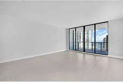 275 1st Avenue S #2304, Saint Petersburg, FL 33701 - Photo 12