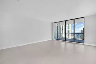 275 1st Ave S, Saint Petersburg, FL 33701 - Photo 12