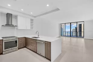 275 1st Ave S, Saint Petersburg, FL 33701 - Photo 8