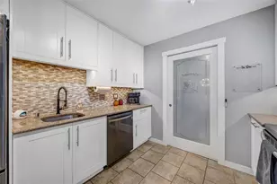 1225 NE 2nd St, Crystal River, FL 34429 - Photo 18