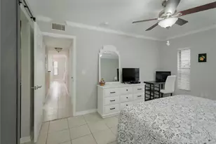 704 Lyndhurst St, Dunedin, FL 34698 - Photo 12