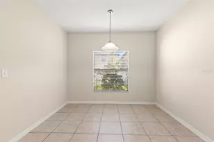 2719 Garden Falls Dr, Brandon, FL 33511 - Photo 12