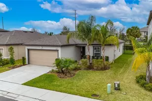 6927 Shelby Lynn Way, Zephyrhills, FL 33542 - Photo 2