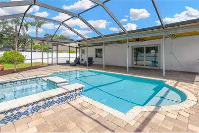 10811 Providence Oaks Drive, Riverview, FL 33578 - Photo 20