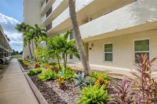 225 Country Club Dr, Largo, FL 33771 - Photo 2
