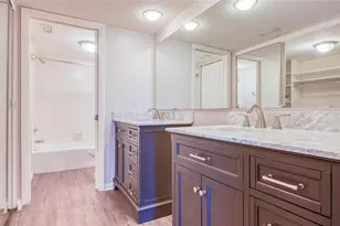 225 Country Club Dr, Largo, FL 33771 - Photo 20