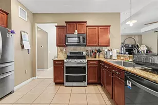 2130 Roanoke Springs Dr, Ruskin, FL 33570 - Photo 12