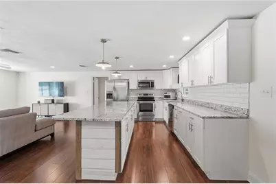 6302 S Selbourne Avenue, Tampa, FL 33611 - Photo 4