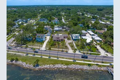 43 Edgewater Drive, Dunedin, FL 34698 - Photo 6