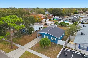 546 90th Ave N, Saint Petersburg, FL 33702 - Photo 2