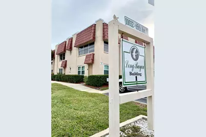 10032 65th Avenue N #17, Saint Petersburg, FL 33708 - Photo 2