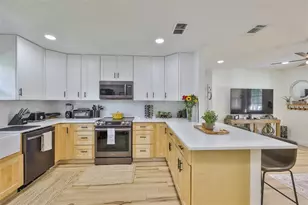 4703 W Wallace Ave, Tampa, FL 33611 - Photo 8