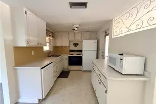 10502 Laburnum Dr, Port Richey, FL 34668 - Photo 6