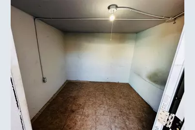 2415 Marconi Street, Tampa, FL 33605 - Photo 32