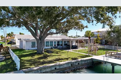 11800 6th Street E, Treasure Island, FL 33706 - Photo 14