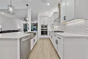 5617 Del Coronado Dr, Apollo Beach, FL 33572 - Photo 16