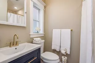 6160 22nd Ave N, Saint Petersburg, FL 33710 - Photo 20