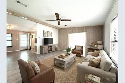 108 N Saint George Circle, Apollo Beach, FL 33572 - Photo 4