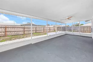 1949 Dolphin Blvd S, Saint Petersburg, FL 33707 - Photo 42
