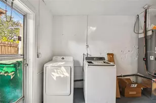 1949 Dolphin Blvd S, Saint Petersburg, FL 33707 - Photo 24