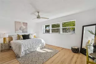 1949 Dolphin Blvd S, Saint Petersburg, FL 33707 - Photo 12