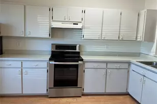 5821 Taywood Dr, Tampa, FL 33624 - Photo 4