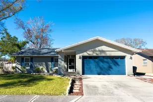 1280 Glendale Dr, Dunedin, FL 34698 - Photo 1