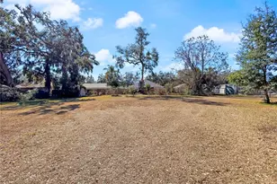 2006 N Taylor Rd, Brandon, FL 33510 - Photo 14