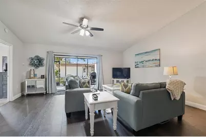 2501 Oak Circle #2501, Tarpon Springs, FL 34689 - Photo 10