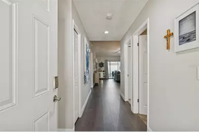 2501 Oak Circle #2501, Tarpon Springs, FL 34689 - Photo 6