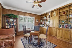 208 N Spring Blvd, Tarpon Springs, FL 34689 - Photo 4