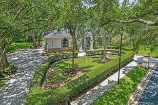 8711 Crescent Forest Blvd, New Port Richey, FL 34654 - Photo 68