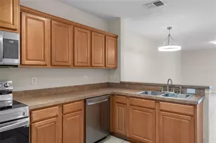 5842 Nature Terrace Cove, Tampa, FL 33617 - Photo 6