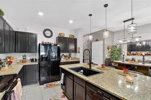 8647 Falling Blue Pl, Riverview, FL 33578 - Photo 6