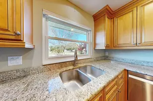 2110 W View Dr, Sun City Center, FL 33573 - Photo 26