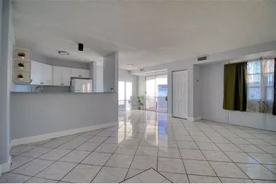 3315 58 Avenue S #608, Saint Petersburg, FL 33712 - Photo 2