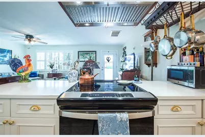 621 77th Avenue, Saint Pete Beach, FL 33706 - Photo 10