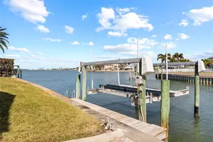 2299 Lagoon Dr, Dunedin, FL 34698 - Photo 56