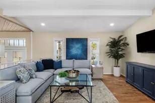 2299 Lagoon Dr, Dunedin, FL 34698 - Photo 8