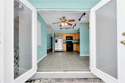 1712 N Club Court, Tampa, FL 33612 - Photo 16