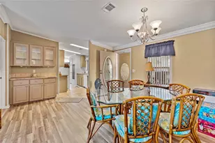 134 Americana Ct NE, Saint Petersburg, FL 33702 - Photo 8