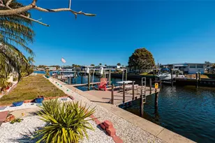 134 Americana Ct NE, Saint Petersburg, FL 33702 - Photo 20