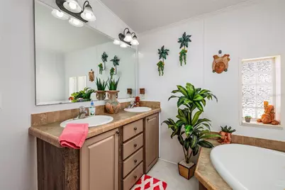 134 Americana Court NE #216, Saint Petersburg, FL 33702 - Photo 18