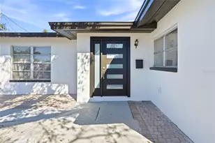 1801 62nd Terrace S, Saint Petersburg, FL 33712 - Photo 4