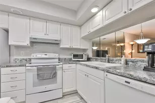 2460 Northside Dr, Clearwater, FL 33761 - Photo 6