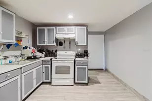 2006 E Stuart St, Tampa, FL 33605 - Photo 14