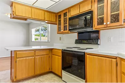 13883 Jamaica Drive, Seminole, FL 33776 - Photo 10